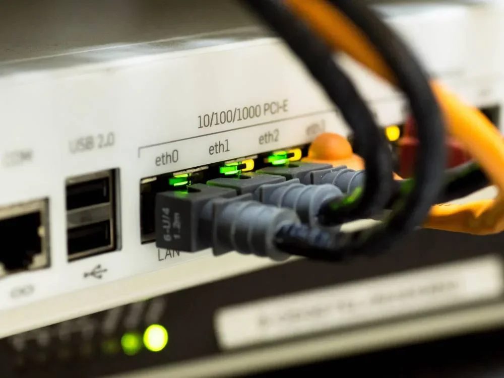 Nätverksutrustning – Roslagens Satellitmontage